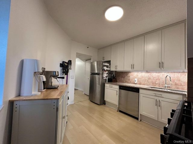 10 Cottage Place 2A, White Plains, NY 10601