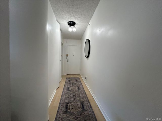 10 Cottage Place 2A, White Plains, NY 10601