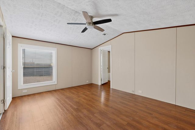 195 Gato RD, Cedar Creek, TX 78612