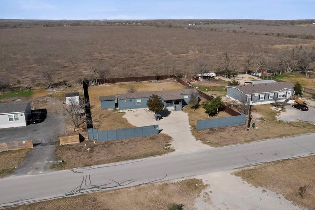 195 Gato RD, Cedar Creek, TX 78612