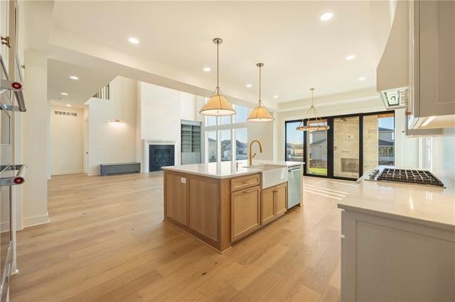 15317 W 162nd Street, Olathe, KS 66062