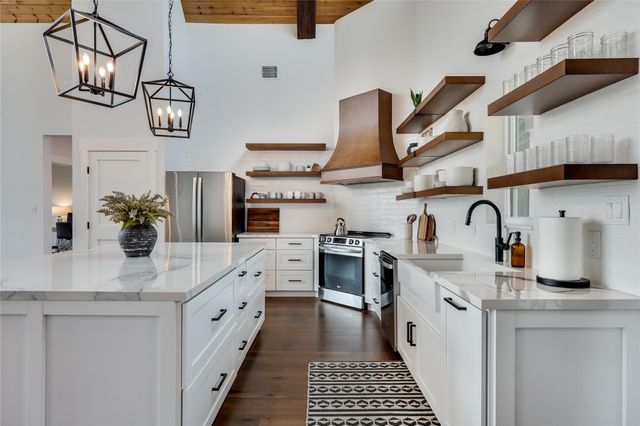 169 Tall Forest DR, Bastrop, TX 78602