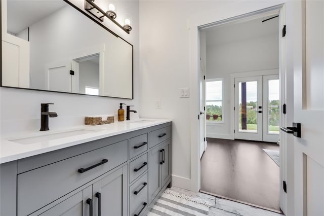 169 Tall Forest DR, Bastrop, TX 78602