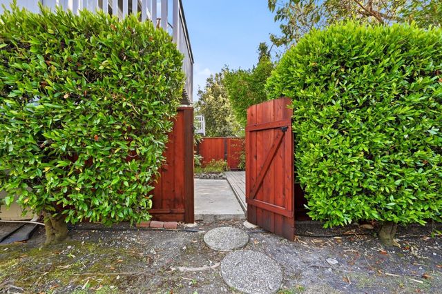 114 Granada Drive, Mountain View, CA 94043