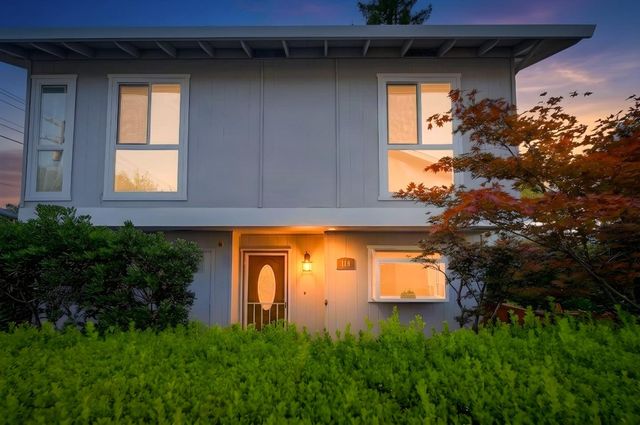 114 Granada Drive, Mountain View, CA 94043