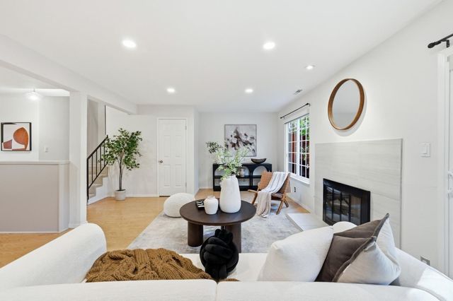 114 Granada Drive, Mountain View, CA 94043