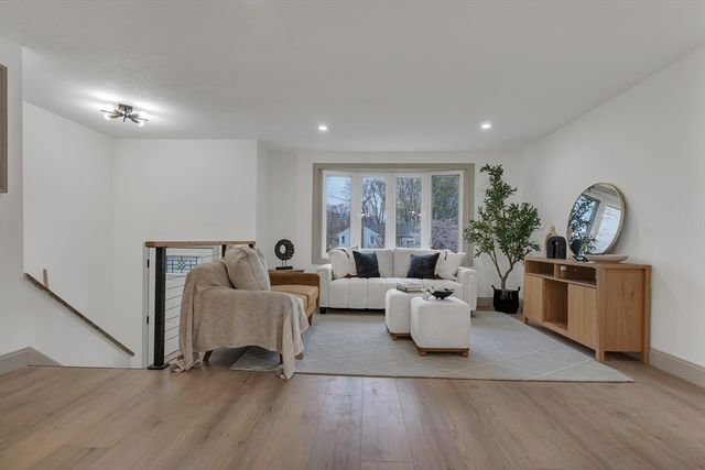 40 Brick Kiln Rd, North Attleboro, MA 02760