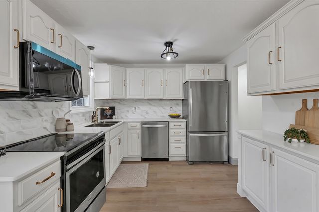 40 Brick Kiln Rd, North Attleboro, MA 02760