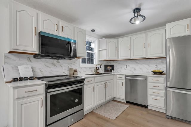 40 Brick Kiln Rd, North Attleboro, MA 02760