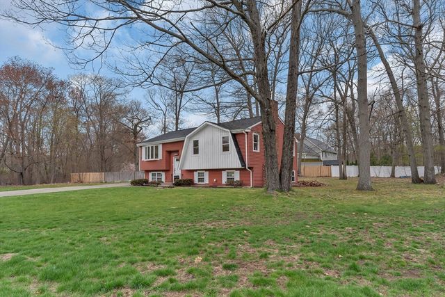 40 Brick Kiln Rd, North Attleboro, MA 02760