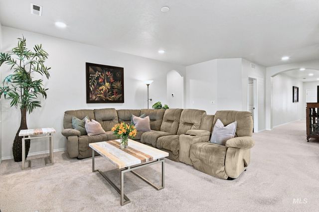 4939 E Patchwork Dr, Nampa, ID 83686