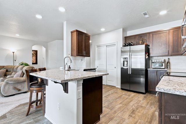 4939 E Patchwork Dr, Nampa, ID 83686