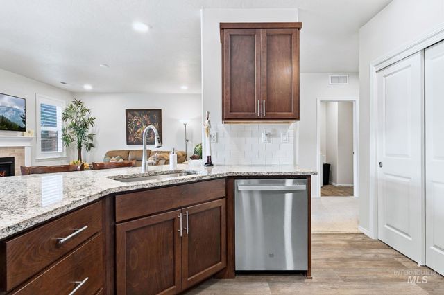 4939 E Patchwork Dr, Nampa, ID 83686