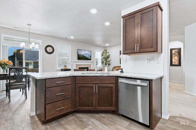 4939 E Patchwork Dr, Nampa, ID 83686