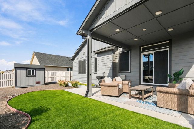4939 E Patchwork Dr, Nampa, ID 83686