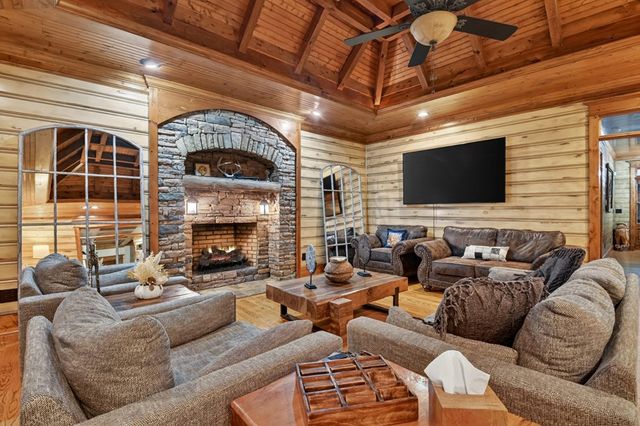247 Craigtown Road, Ellijay, GA 30540