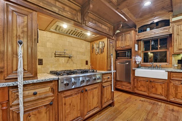247 Craigtown Road, Ellijay, GA 30540