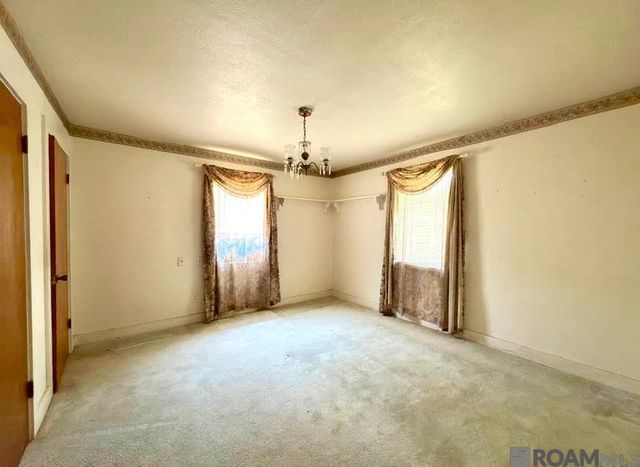 9001 Springfield Rd, Denham Springs, LA 70706