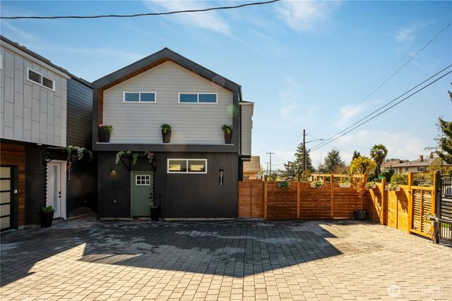 5116 15th Avenue S, Seattle, WA 98108