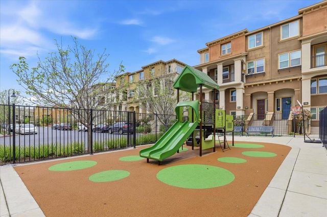 5708 Oceanspray Road, Newark, CA 94560