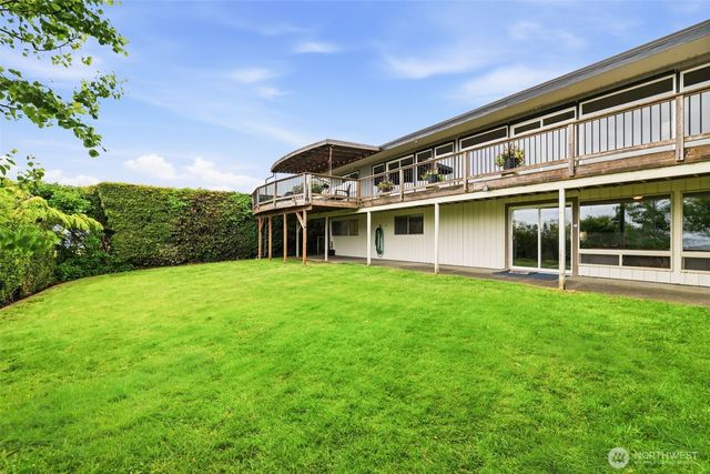 5578 Broad View Avenue NE, Tacoma, WA 98422