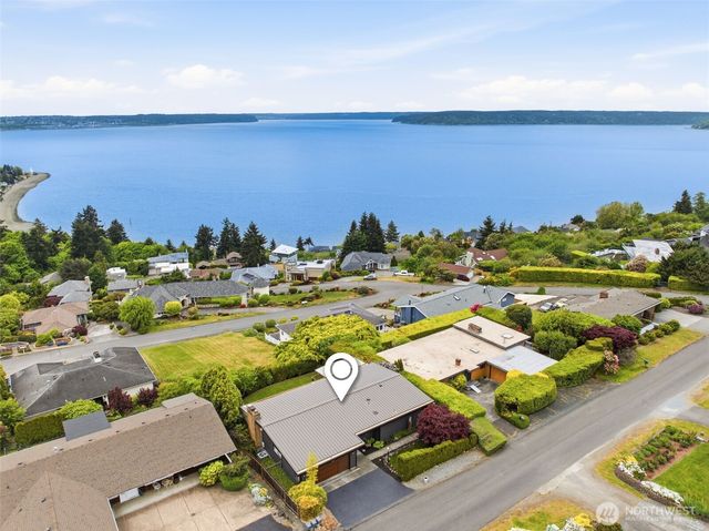 5578 Broad View Avenue NE, Tacoma, WA 98422