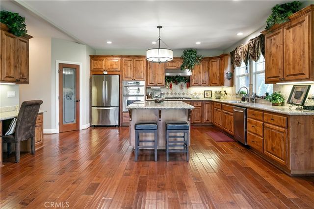 28449 Fresh Spring Lane, Lake Arrowhead, CA 92352