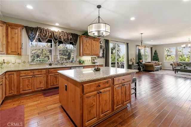 28449 Fresh Spring Lane, Lake Arrowhead, CA 92352