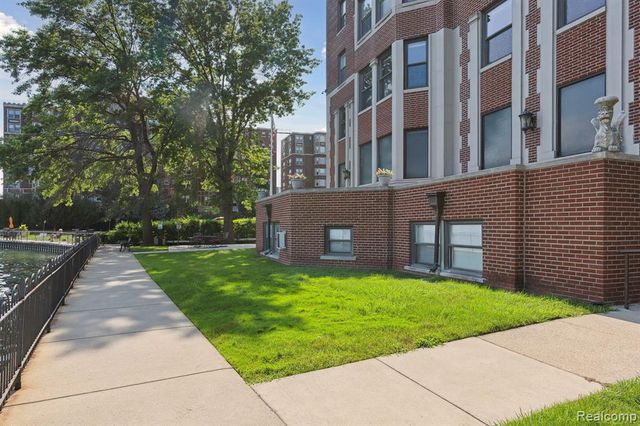 8162 E Jefferson Avenue 7B, Detroit, MI 48214