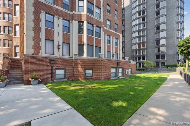 8162 E Jefferson Avenue 7B, Detroit, MI 48214