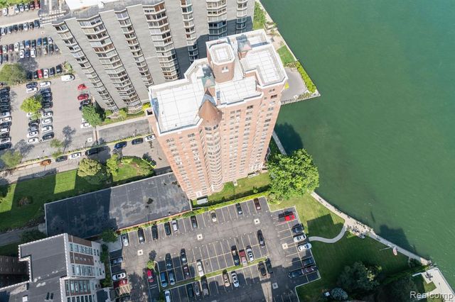 8162 E Jefferson Avenue 7B, Detroit, MI 48214
