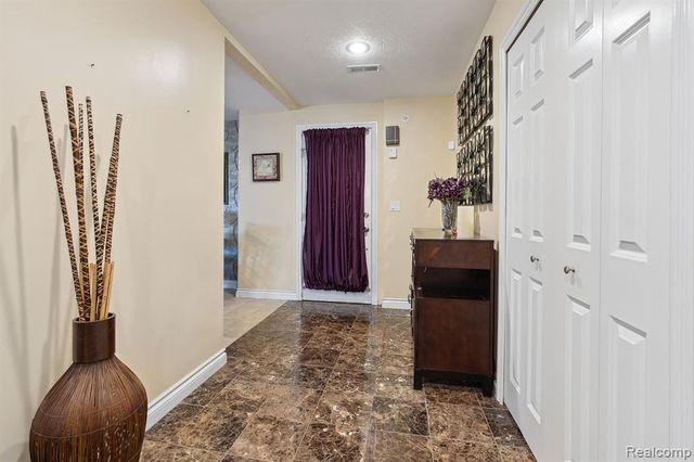 8162 E Jefferson Avenue 7B, Detroit, MI 48214