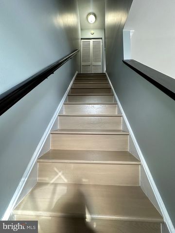 13280 POENER PL, Herndon, VA 20170