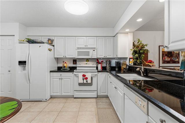 530 6th Street, Vero Beach, FL 32962