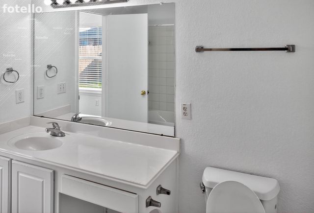 8426 Garrett Green Lane, Richmond, TX 77407