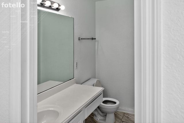 8426 Garrett Green Lane, Richmond, TX 77407