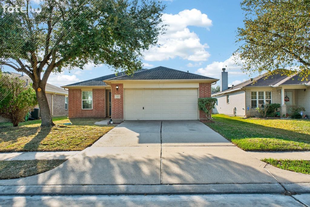 8426 Garrett Green Lane, Richmond, TX 77407