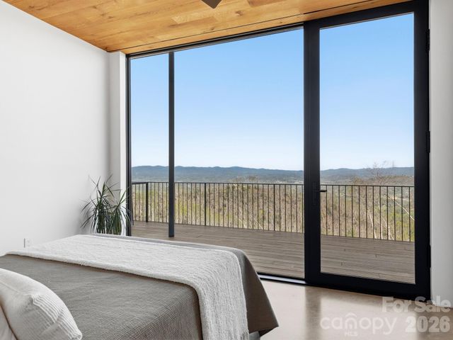 122 Elk Wallow Trail, Asheville, NC 28804