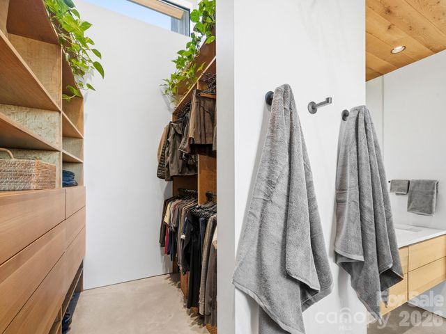122 Elk Wallow Trail, Asheville, NC 28804