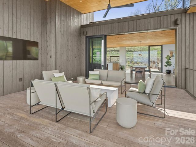 122 Elk Wallow Trail, Asheville, NC 28804