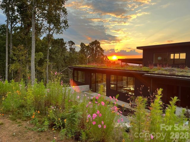 122 Elk Wallow Trail, Asheville, NC 28804