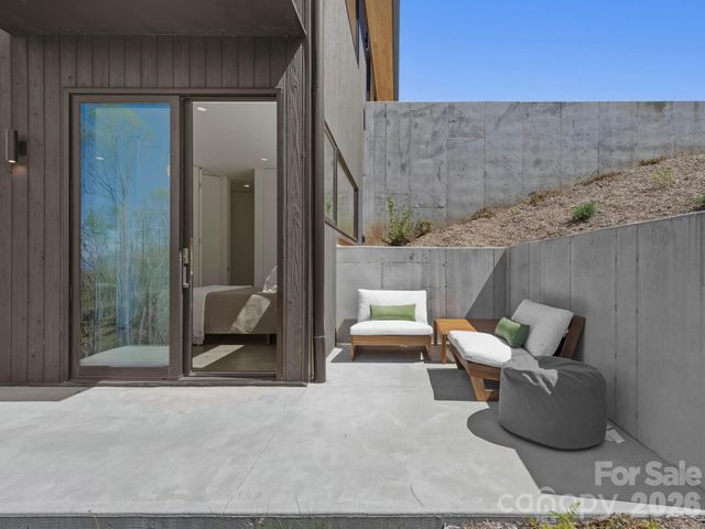 122 Elk Wallow Trail, Asheville, NC 28804