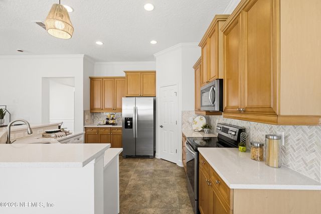 6325 ENDELSTOW Lane, Jacksonville, FL 32258