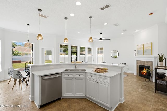 6325 ENDELSTOW Lane, Jacksonville, FL 32258