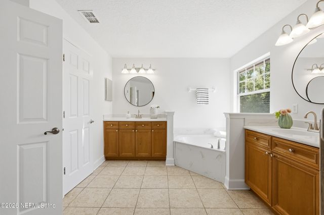 6325 ENDELSTOW Lane, Jacksonville, FL 32258