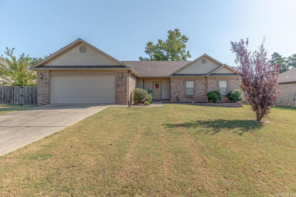 13 Trinity Drive, Cabot, AR 72023