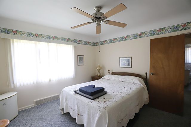 536 Warren Avenue, Flushing, MI 48433