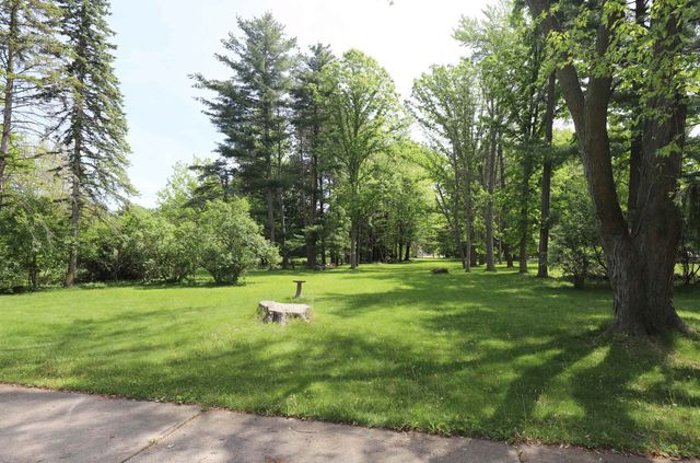 536 Warren Avenue, Flushing, MI 48433