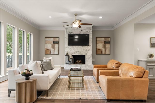 4719 Breezy Point Drive, Houston, TX 77345
