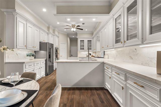 4719 Breezy Point Drive, Houston, TX 77345